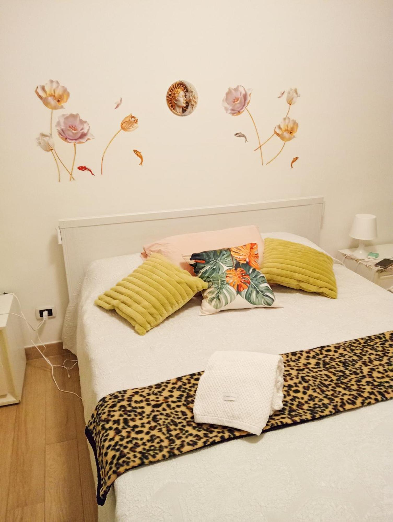 Casa Lady Casa Vacanze Трани Экстерьер фото